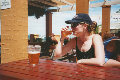 http://www.australianbeers.com/pubs/rotto/racbeer.jpg